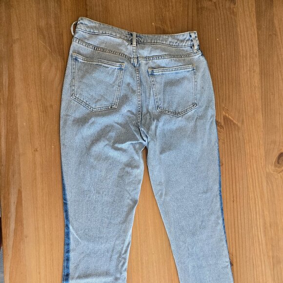PACSUN Mom Jean Side Stripe Hi Rise Tapered Leg Frayed Hem Faded Denim Women 26 - Picture 6 of 6
